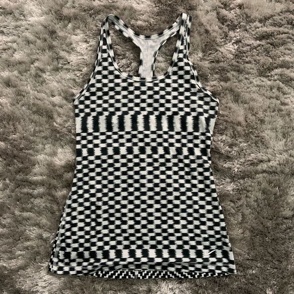 🏷️ 5 for $25 NIKE Ikat Racerback Tank Top - Picture 2 of 4